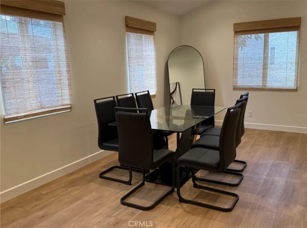 22839 Dolorosa Street Woodland Hills, CA 91367