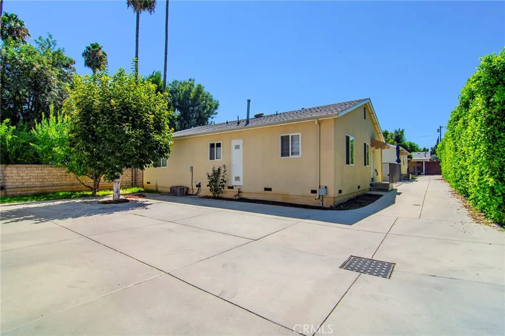 22839 Dolorosa Street Woodland Hills, CA 91367