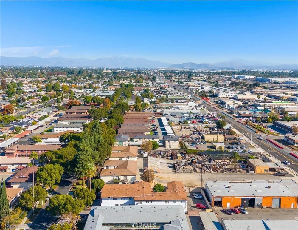 1425 W Stoneridge Court Ontario, CA 91762