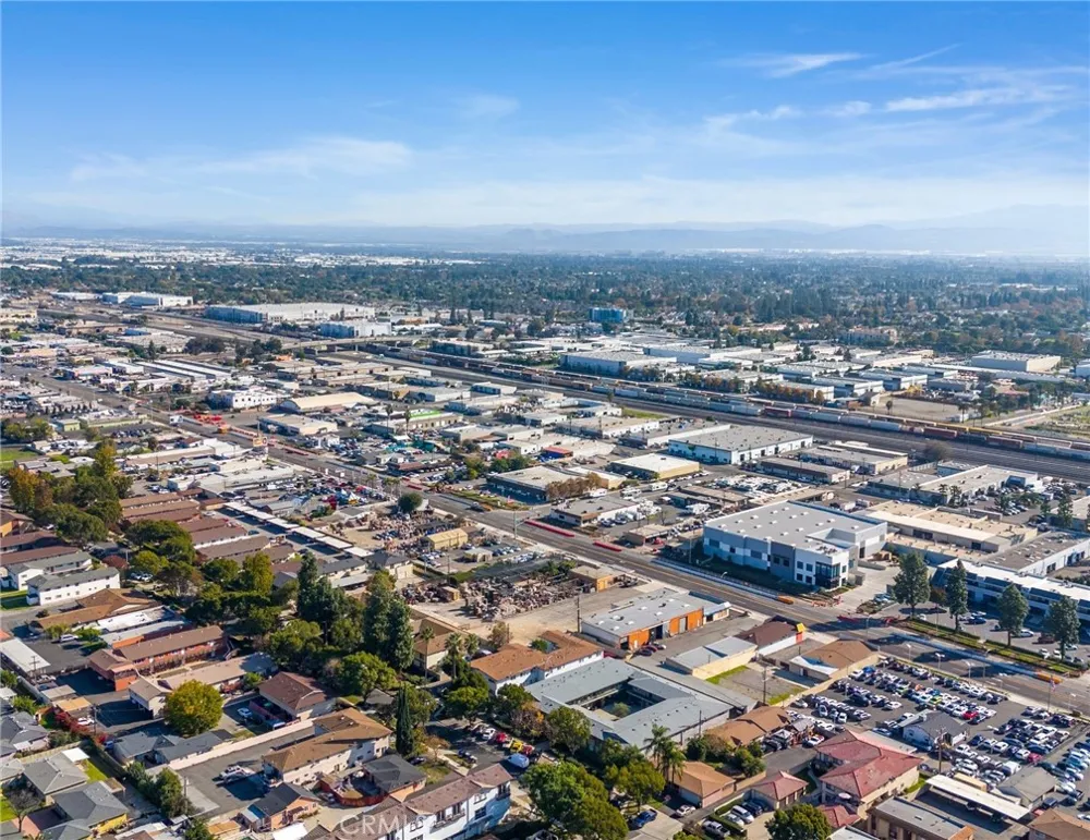 1425 W Stoneridge Court Ontario, CA 91762