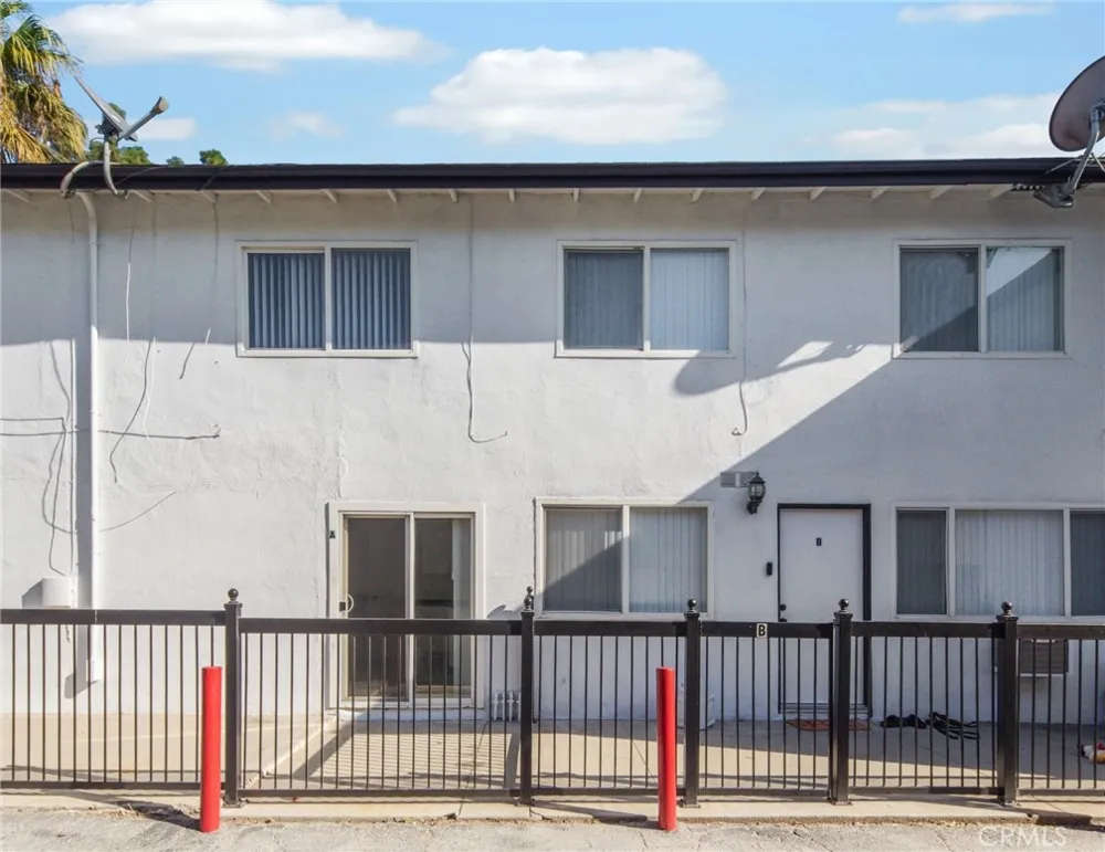 1425 W Stoneridge Court Ontario, CA 91762