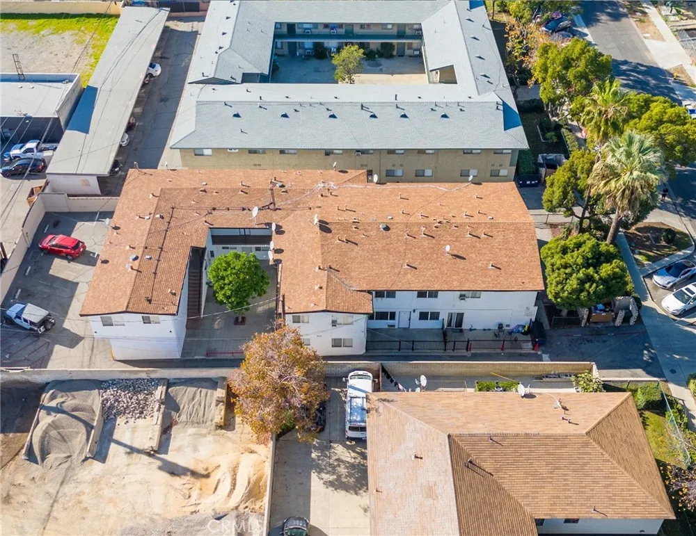 1425 W Stoneridge Court Ontario, CA 91762