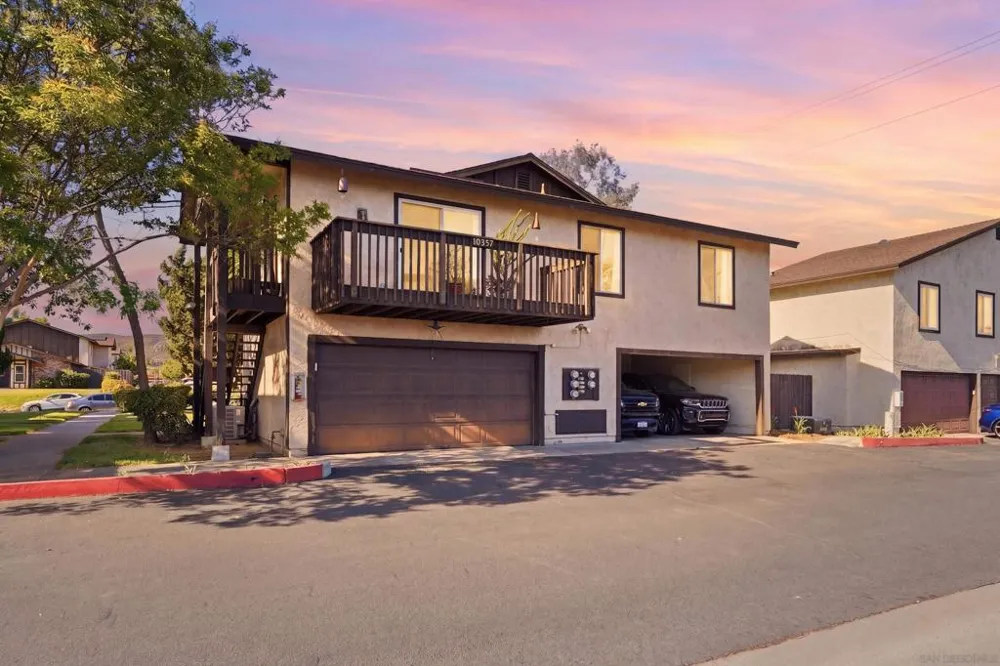 10357 Carefree Santee, CA 92071