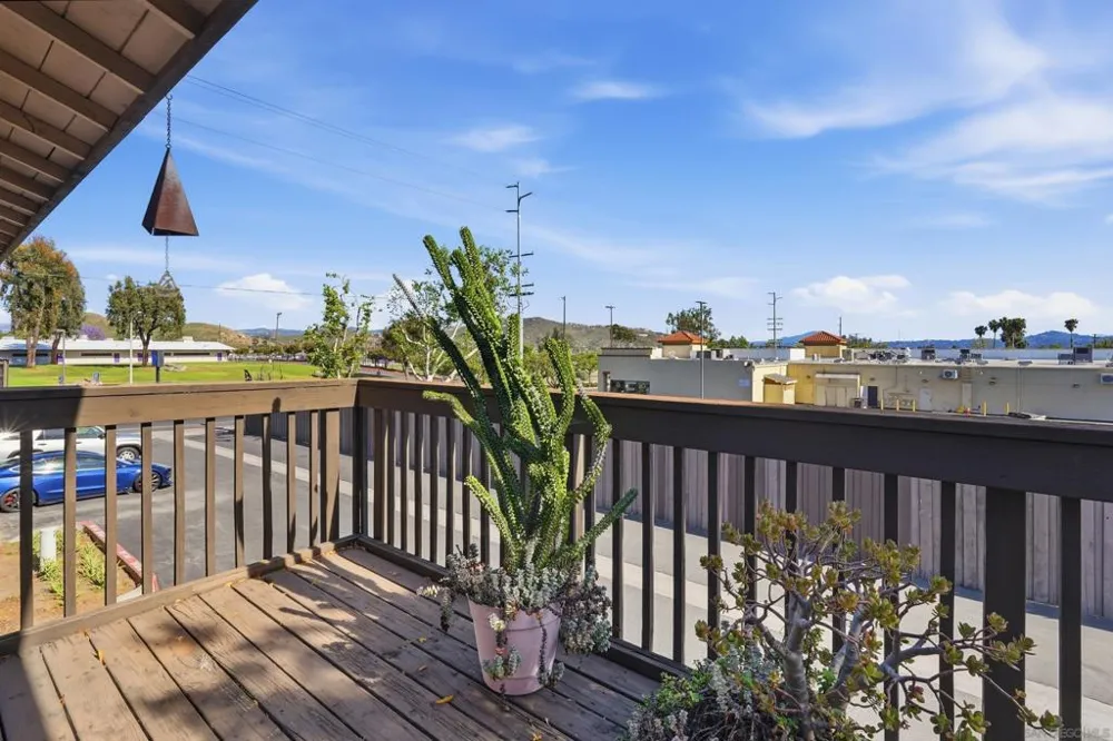 10357 Carefree Santee, CA 92071