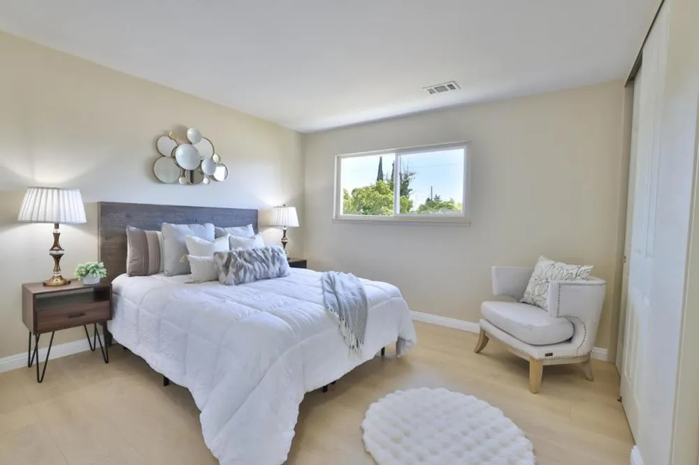 7453 De La Farge Drive Cupertino, CA 95014