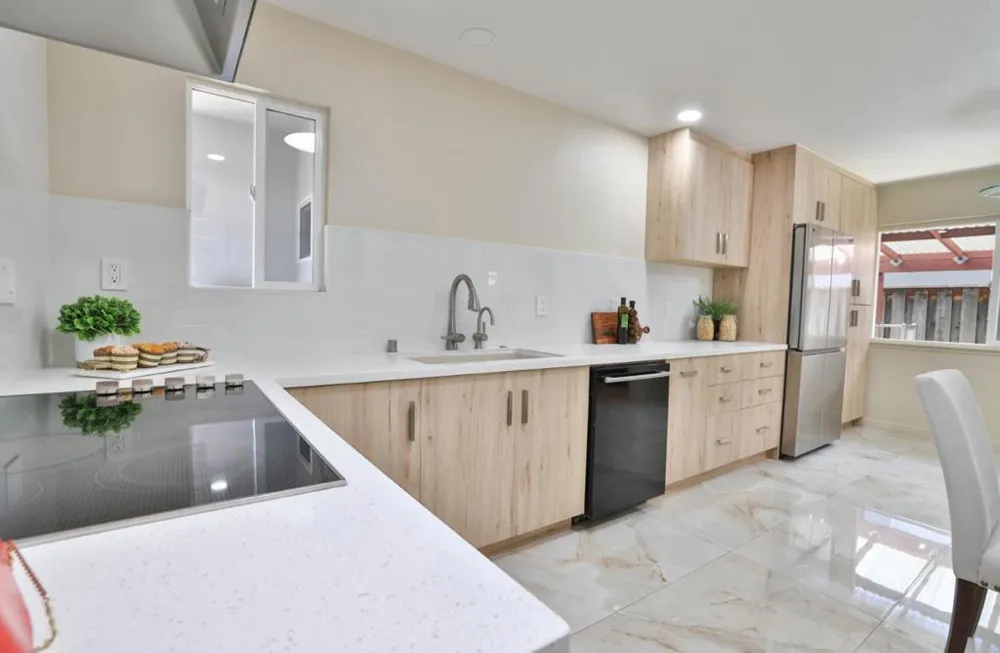 7453 De La Farge Drive Cupertino, CA 95014