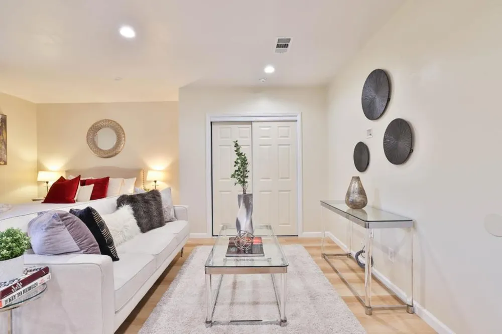 7453 De La Farge Drive Cupertino, CA 95014