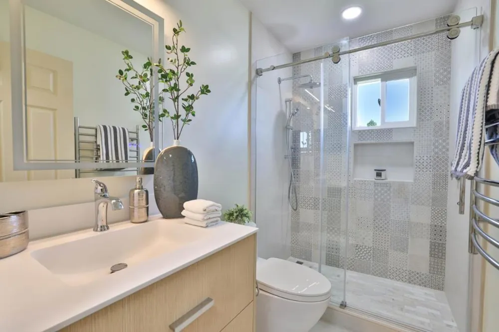 7453 De La Farge Drive Cupertino, CA 95014