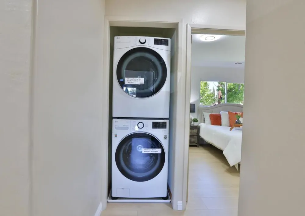 7453 De La Farge Drive Cupertino, CA 95014