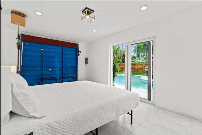 219 31st Street West Palm Beach, FL 33407