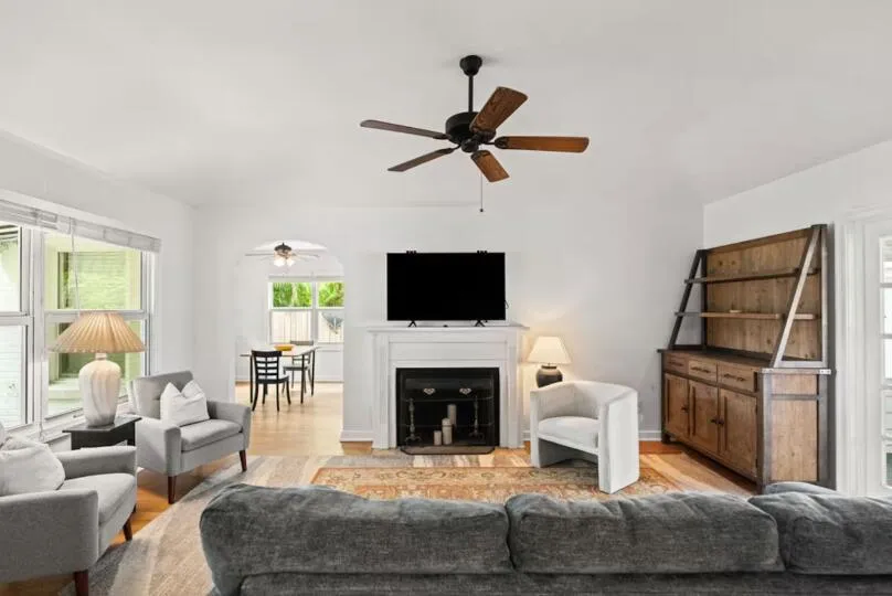 219 31st Street West Palm Beach, FL 33407
