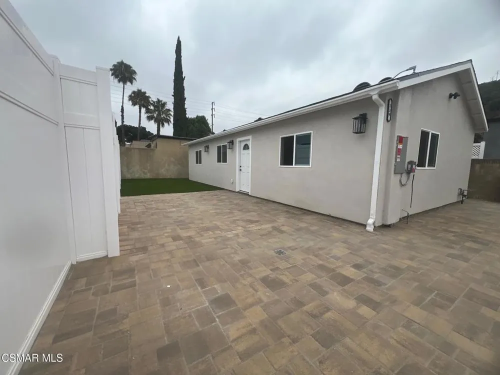 339 Avenue 56 Los Angeles, CA 90042