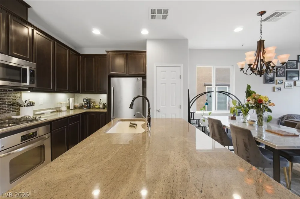 9145 Checkerboard Court Las Vegas, NV 89149