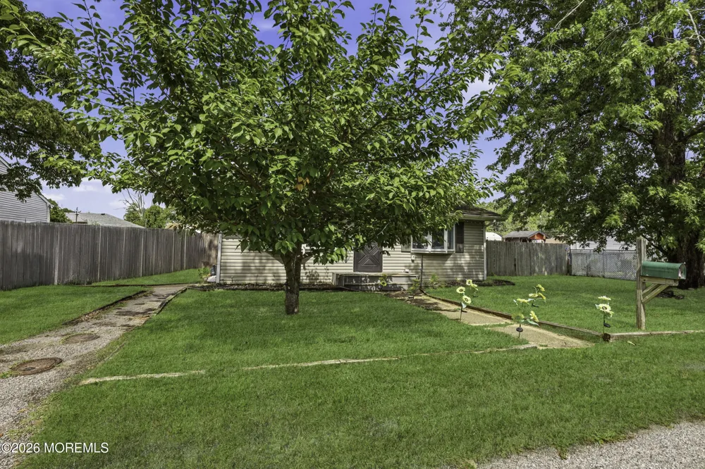 308 Tiller Avenue Beachwood, NJ 08722