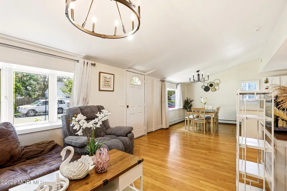 308 Tiller Avenue Beachwood, NJ 08722