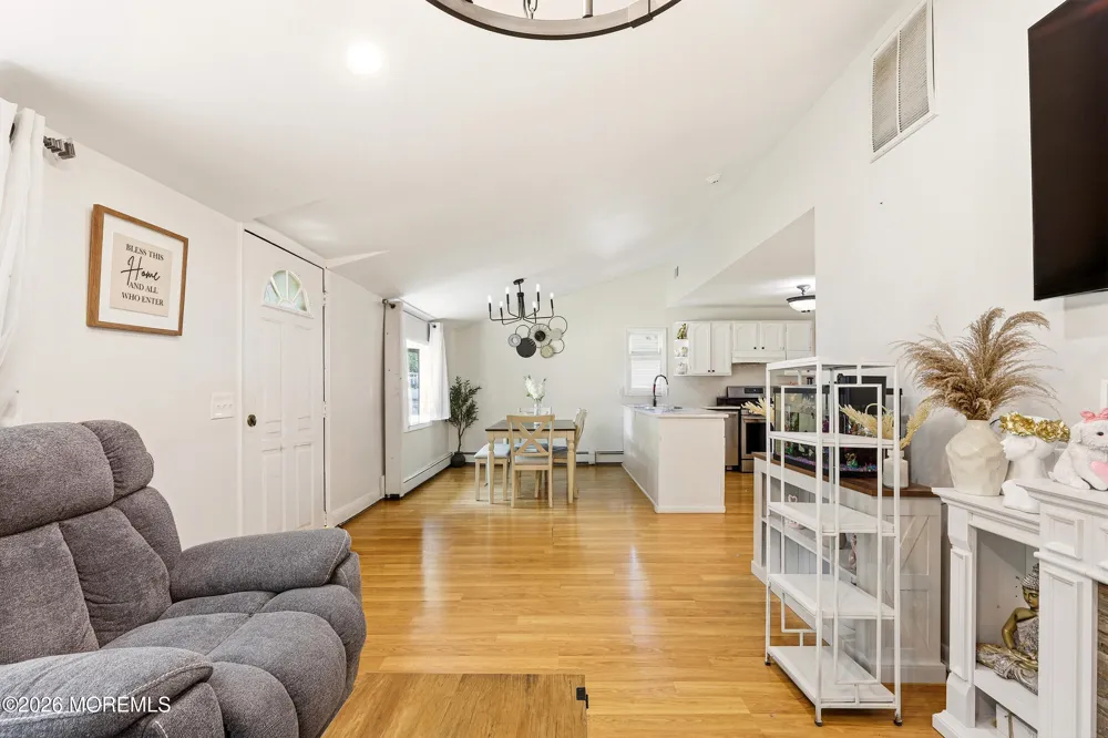 308 Tiller Avenue Beachwood, NJ 08722