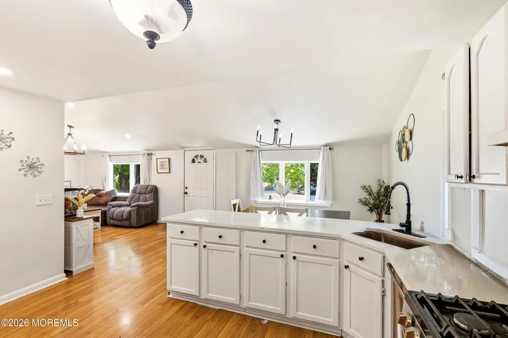 308 Tiller Avenue Beachwood, NJ 08722