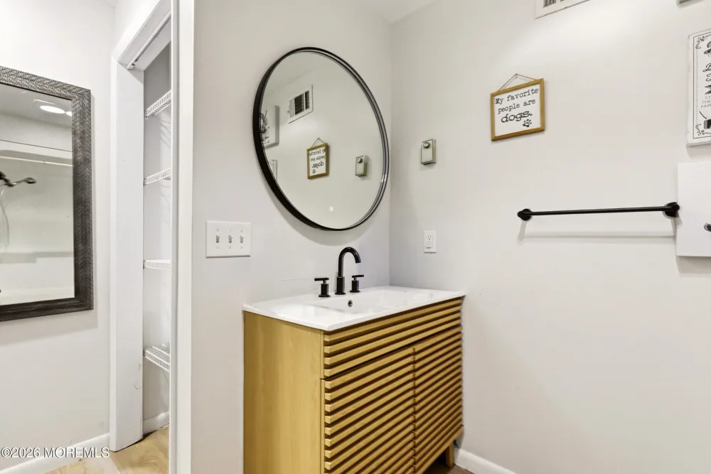 308 Tiller Avenue Beachwood, NJ 08722