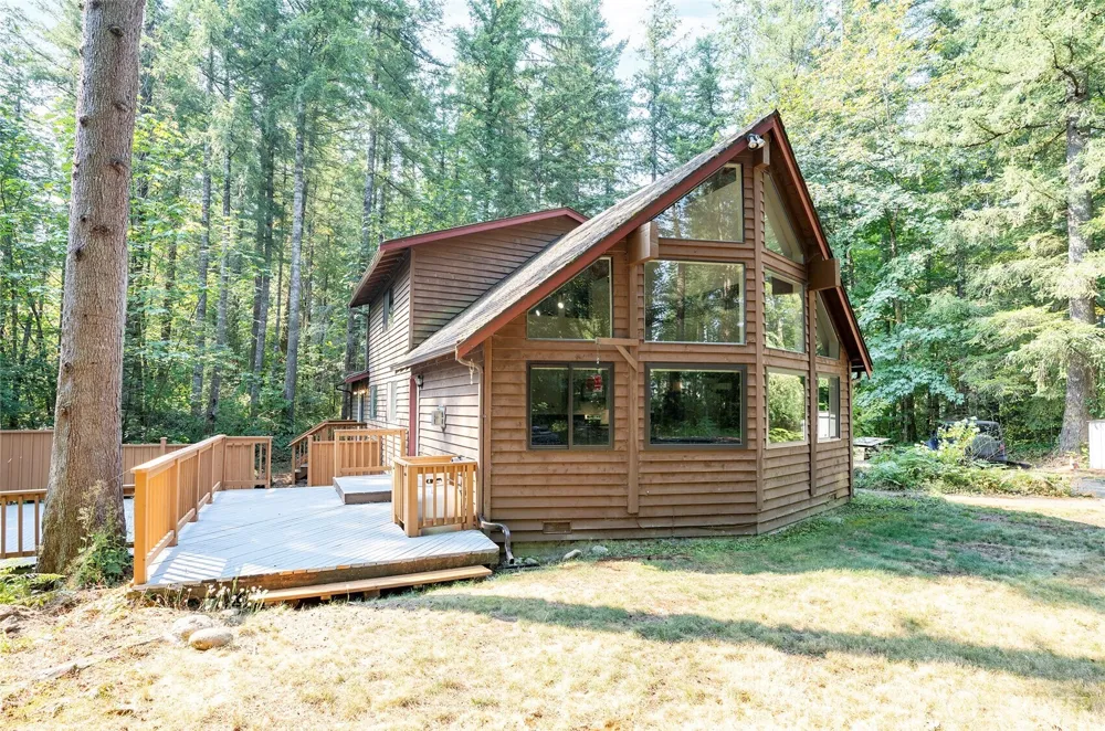 33605 SE Kent Kangley Road Ravensdale, WA 98051