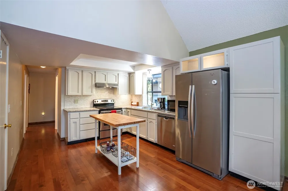 33605 SE Kent Kangley Road Ravensdale, WA 98051