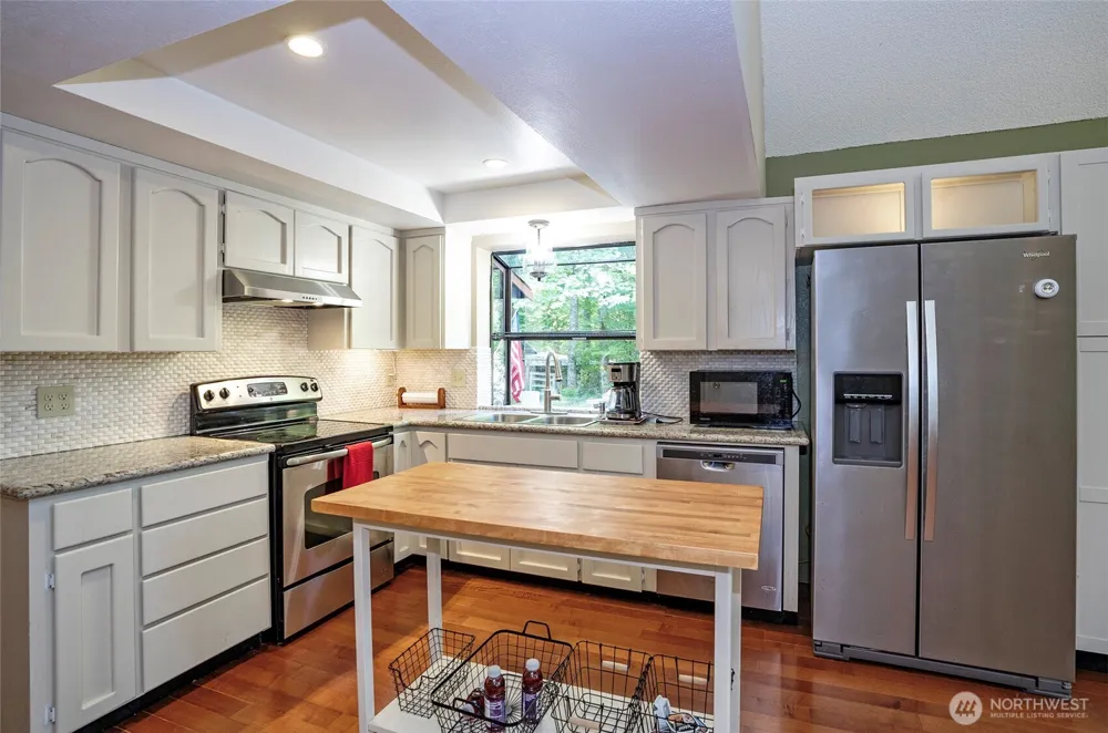 33605 SE Kent Kangley Road Ravensdale, WA 98051