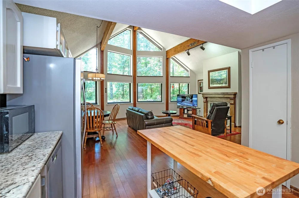 33605 SE Kent Kangley Road Ravensdale, WA 98051