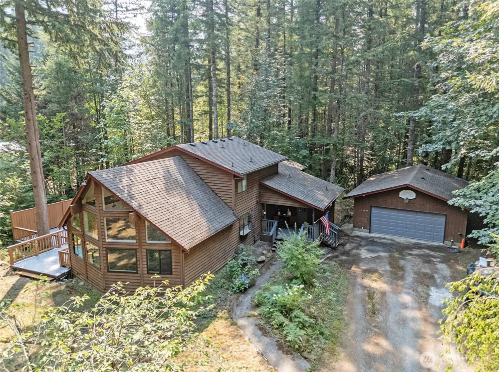 33605 SE Kent Kangley Road Ravensdale, WA 98051