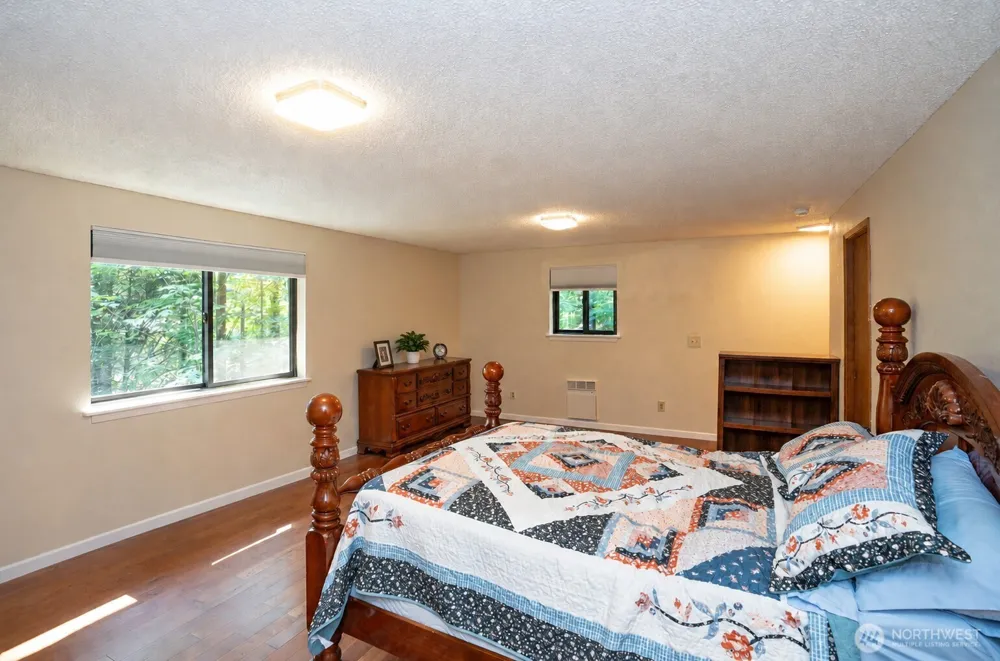 33605 SE Kent Kangley Road Ravensdale, WA 98051