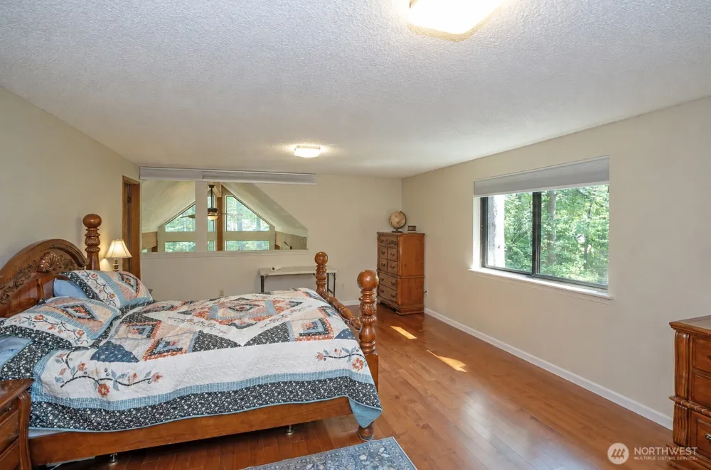 33605 SE Kent Kangley Road Ravensdale, WA 98051