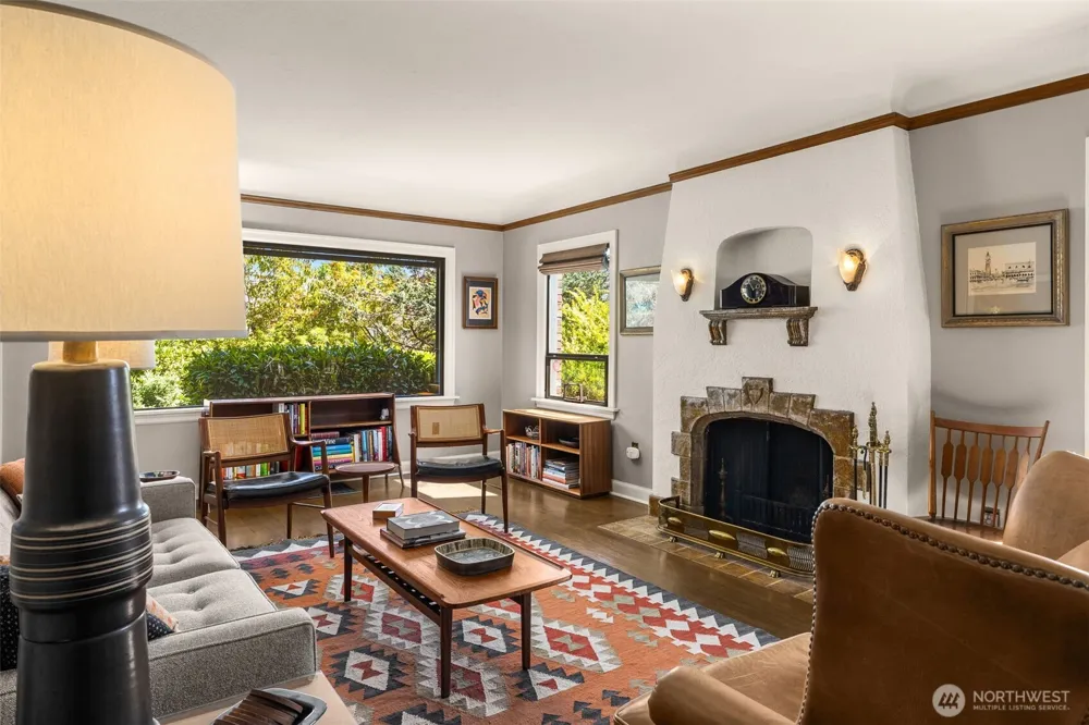 7963 Seward Park Avenue S Seattle, WA 98118