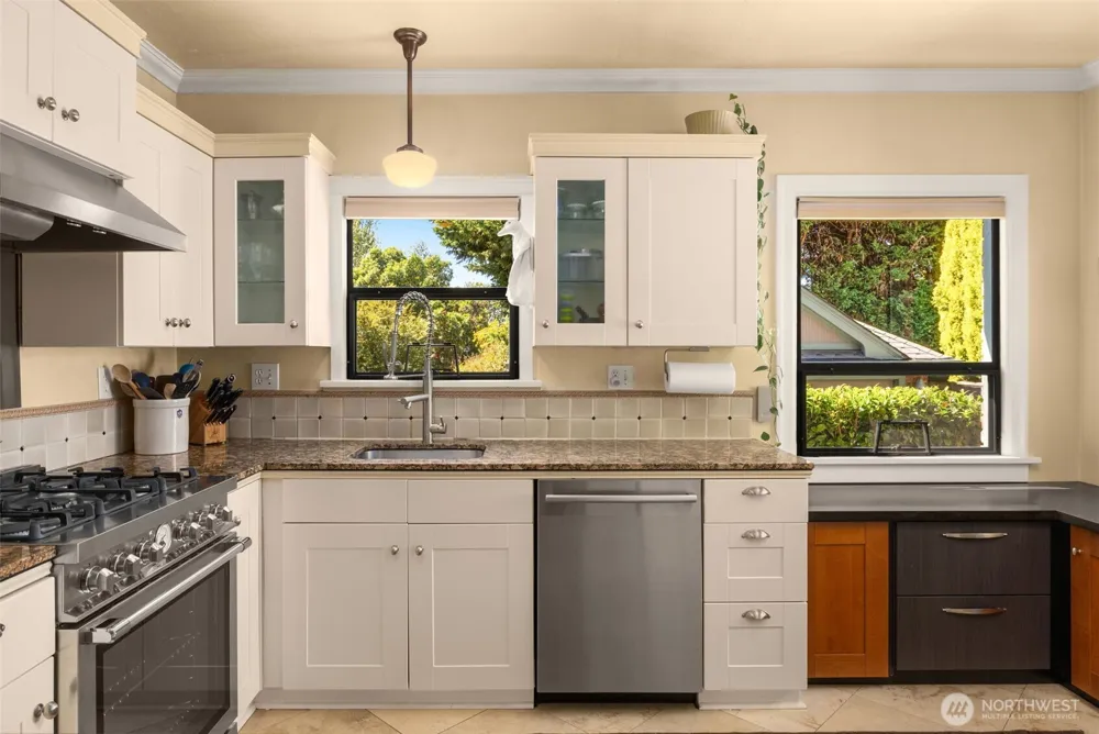 7963 Seward Park Avenue S Seattle, WA 98118