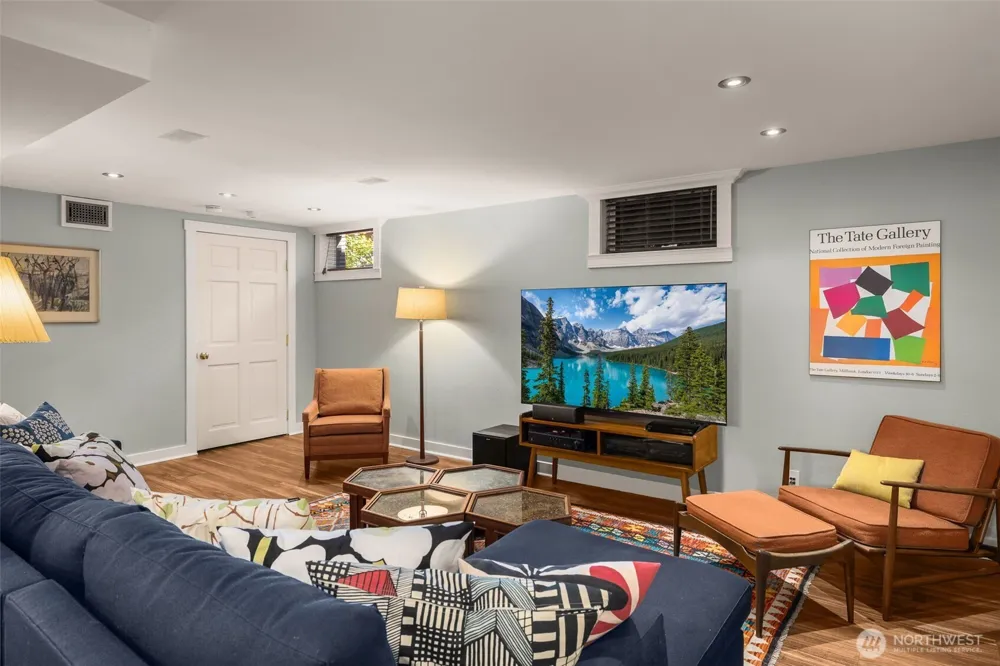 7963 Seward Park Avenue S Seattle, WA 98118