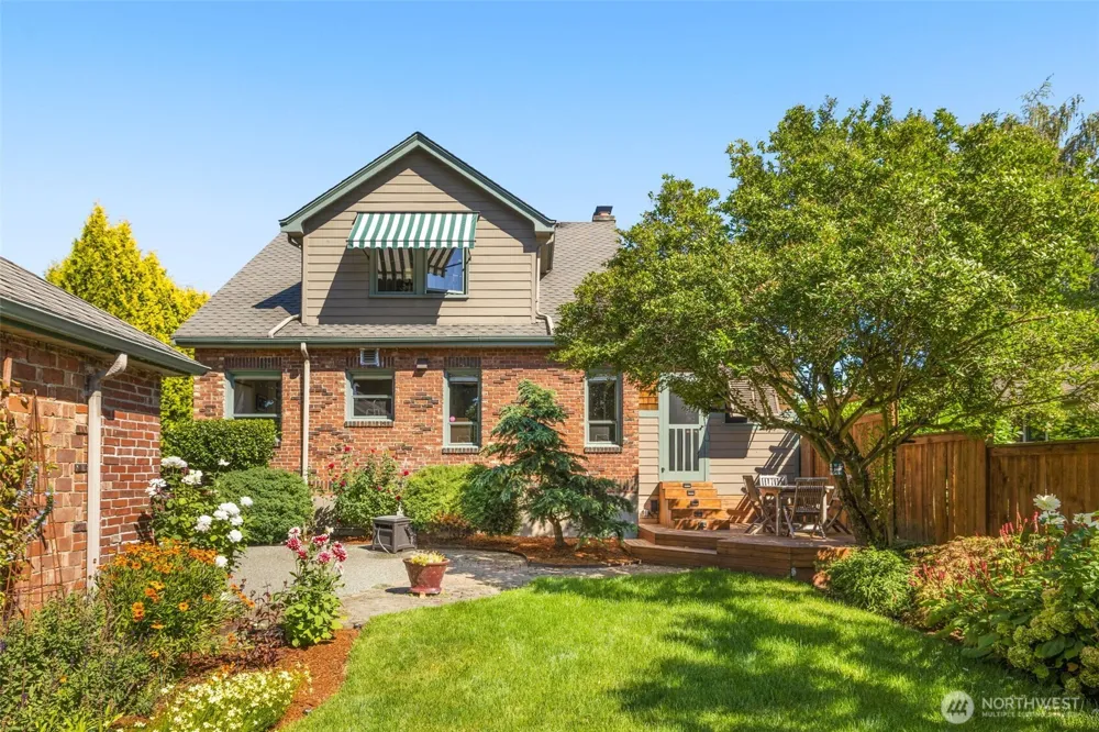 7963 Seward Park Avenue S Seattle, WA 98118