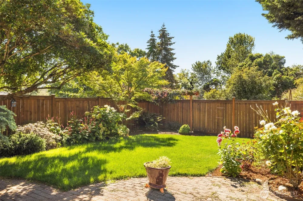 7963 Seward Park Avenue S Seattle, WA 98118
