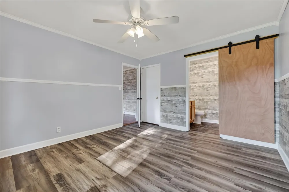 1325 Courtney Dr Clarksville, TN 37042