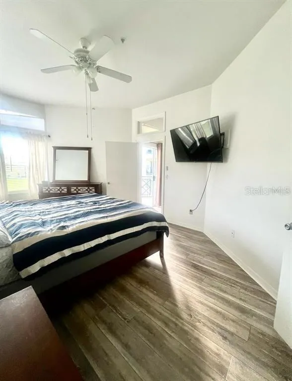 7360 WESTPOINTE BOULEVARD #127 Orlando, FL 32835