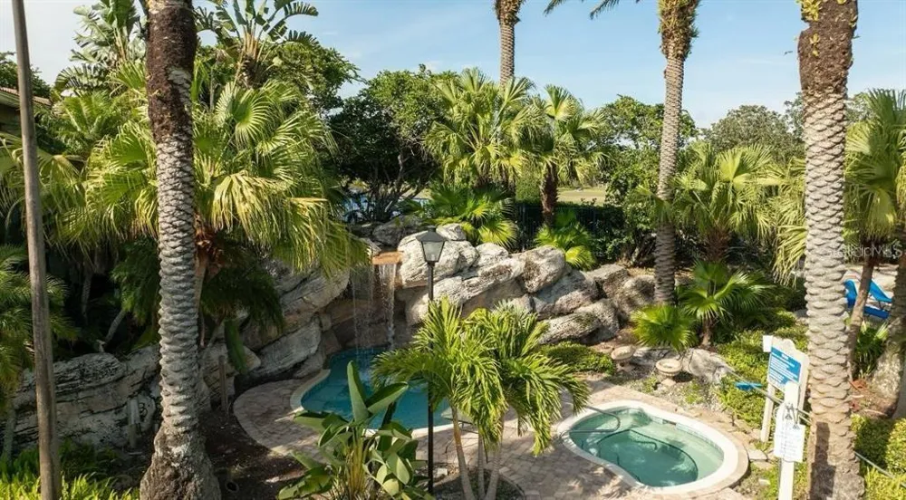 7360 WESTPOINTE BOULEVARD #127 Orlando, FL 32835