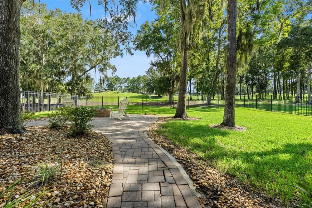 4684 SOUTHERN VALLEY LOOP Brooksville, FL 34601