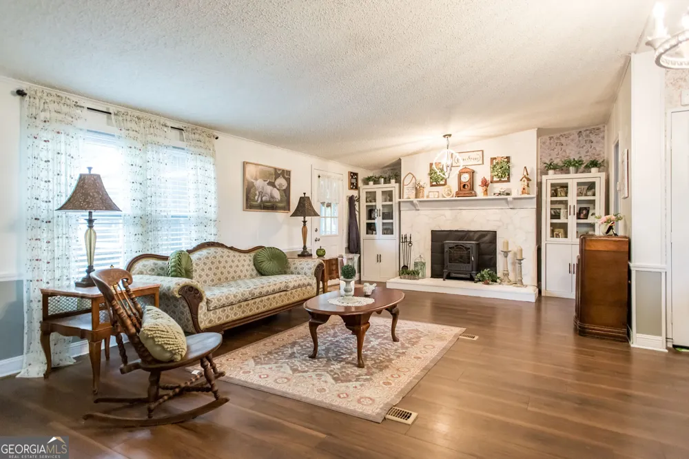 2465 Timberland LN Patterson, GA 31557