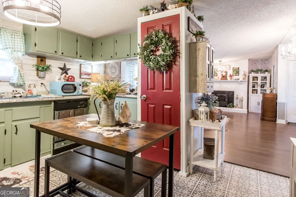 2465 Timberland LN Patterson, GA 31557