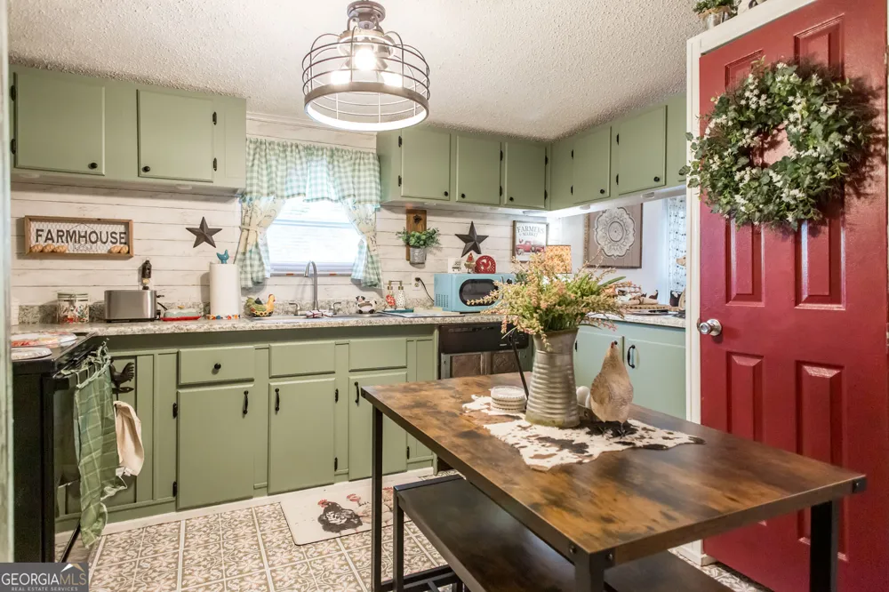 2465 Timberland LN Patterson, GA 31557