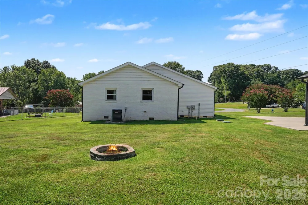 119 Wild Rose Loop Mooresville, NC 28115