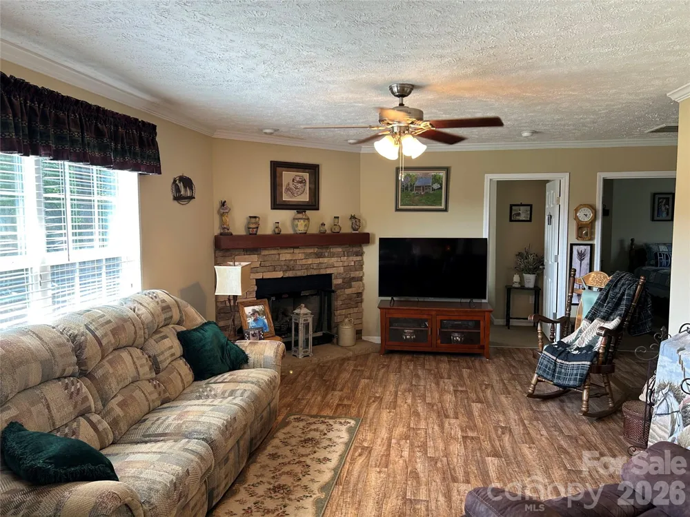 321 Jones Street Blacksburg, SC 29702