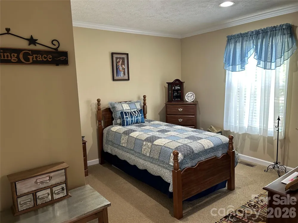 321 Jones Street Blacksburg, SC 29702