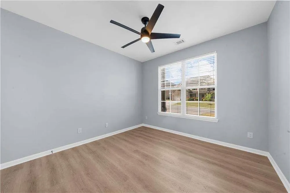 5435 Mirror Lake Drive Cumming, GA 30028