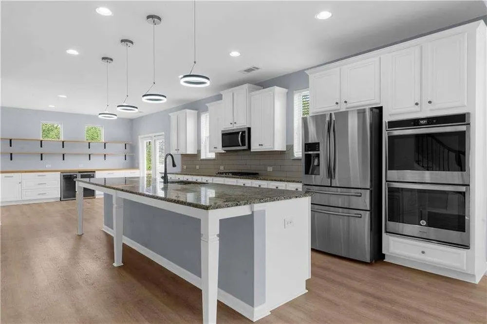 5435 Mirror Lake Drive Cumming, GA 30028