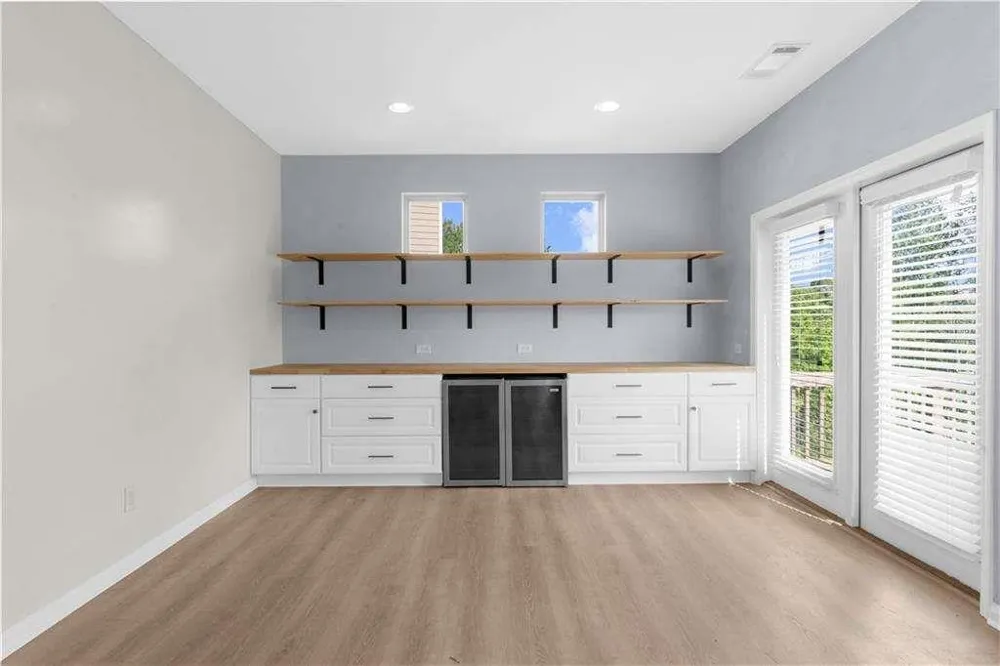 5435 Mirror Lake Drive Cumming, GA 30028