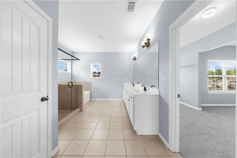 5435 Mirror Lake Drive Cumming, GA 30028