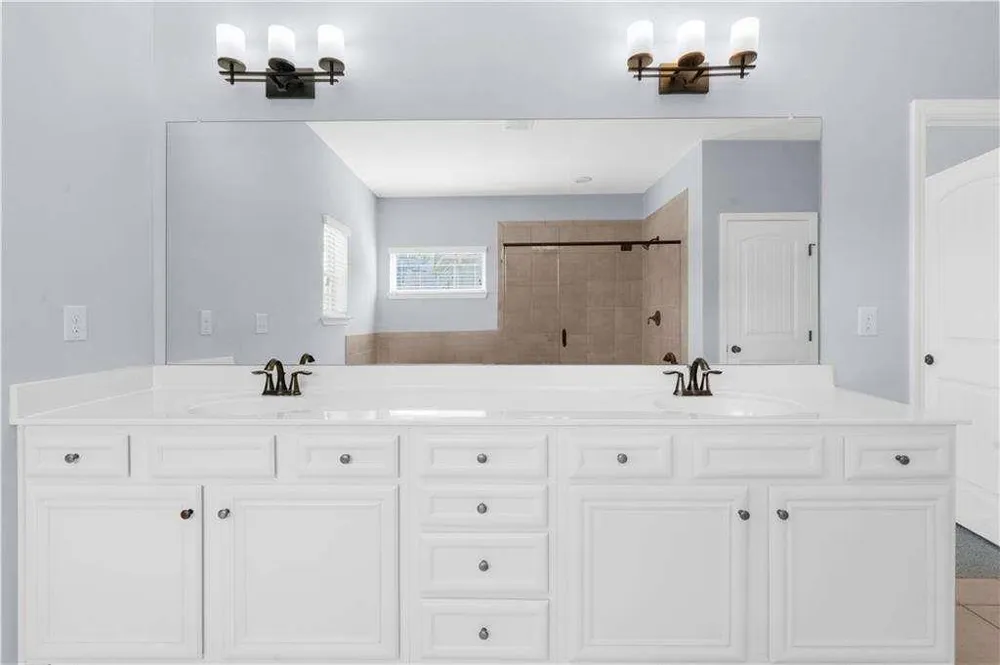 5435 Mirror Lake Drive Cumming, GA 30028
