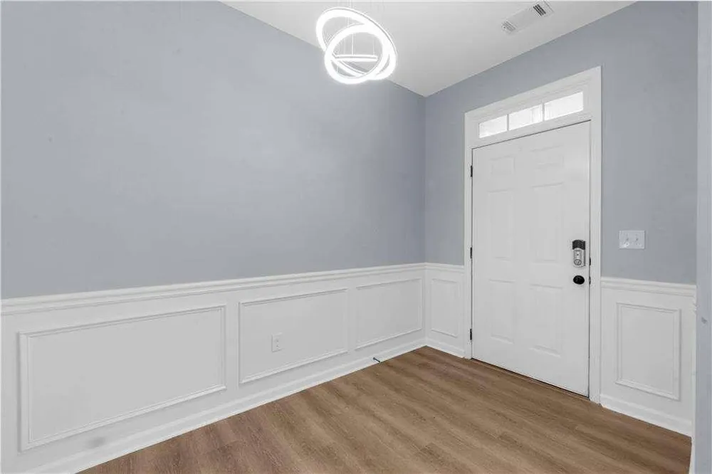5435 Mirror Lake Drive Cumming, GA 30028